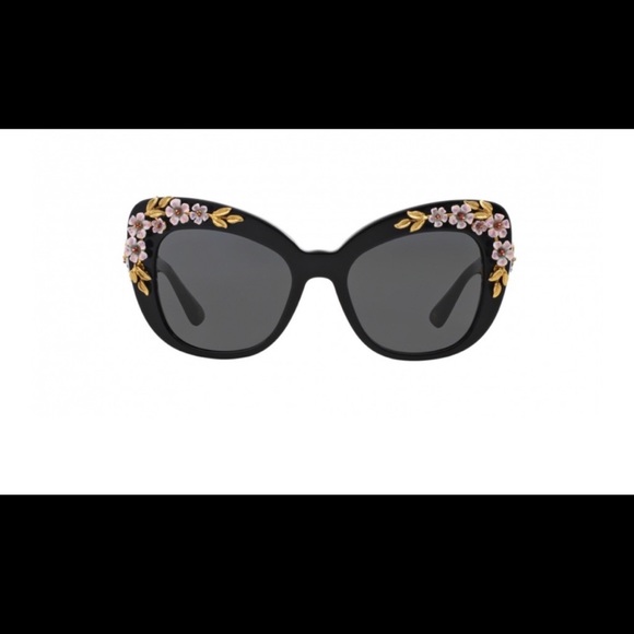 Dolce & Gabbana Singlasses - Picture 3 of 5